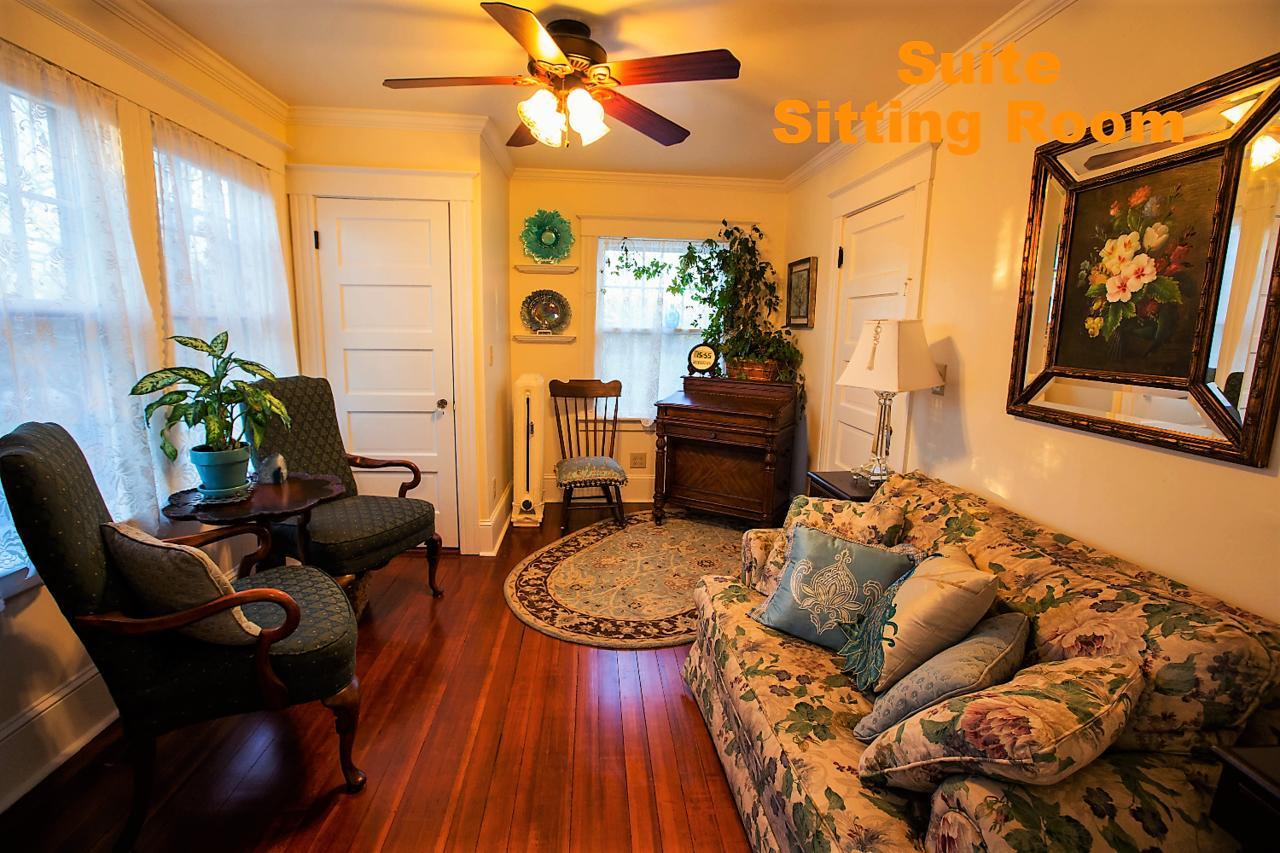 Sheppard'S Campus B&B Kingston Exteriér fotografie